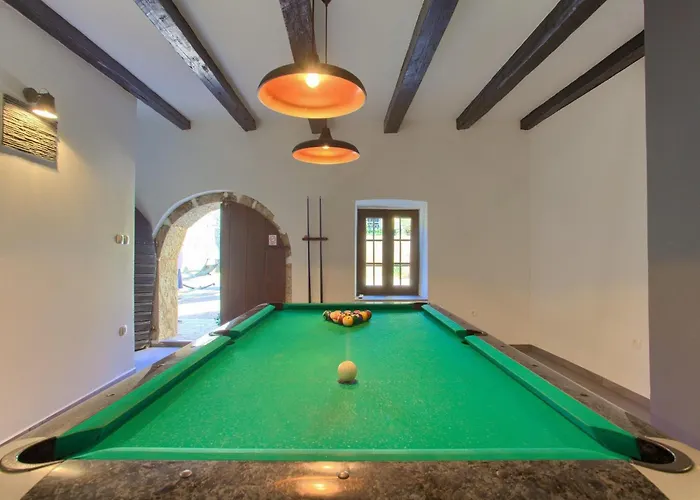 Holiday home Mit Eigenem Pool By Interhome Vrh (Krk)
