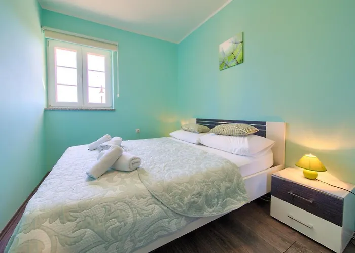 Mit Eigenem Pool By Interhome بيت للعطل
