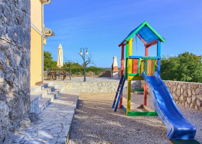 펜션 Mit Eigenem Pool By Interhome